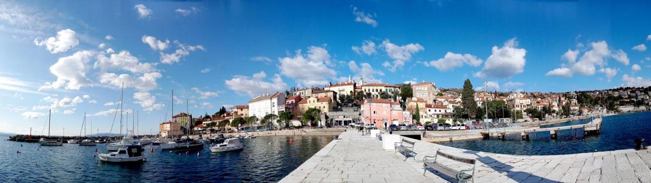 Studio Apartment Surf By The Sea Opatija Extérieur photo